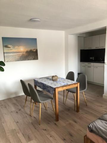 Die Graefin Auf Ruegen - Ferienappartements Parchtitz Buitenkant foto