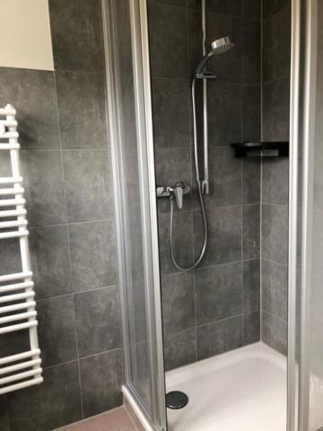 Die Graefin Auf Ruegen - Ferienappartements Parchtitz Buitenkant foto